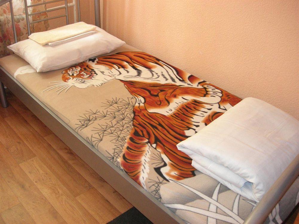Elizabeth'S Yh Rooms Riga Bagian luar foto